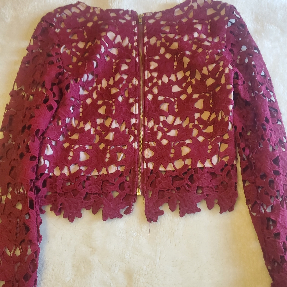 Sweater GREAT CONDITION - Picture 2 of 9